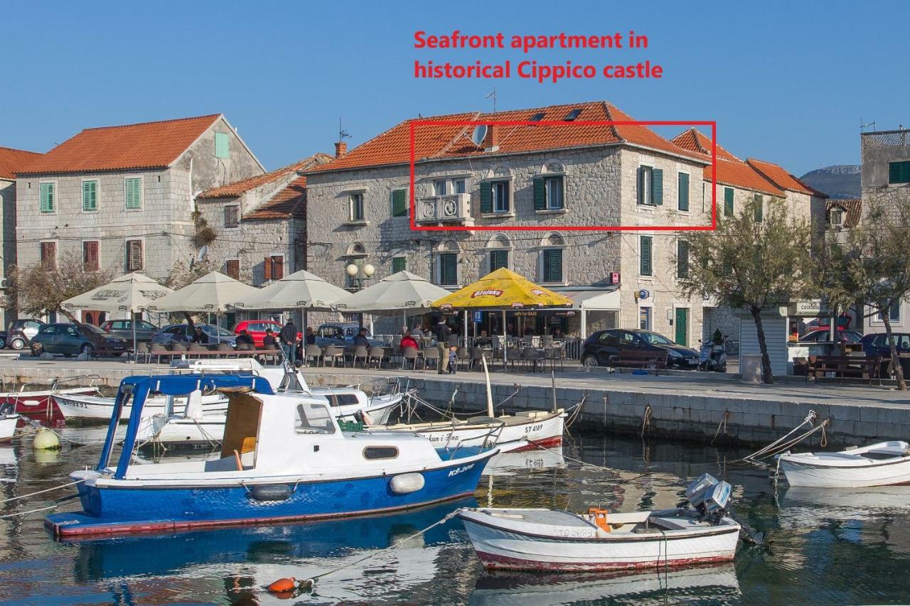 Seafront Apartment In Historical Cippico Castle Kaštela Eksteriør bilde